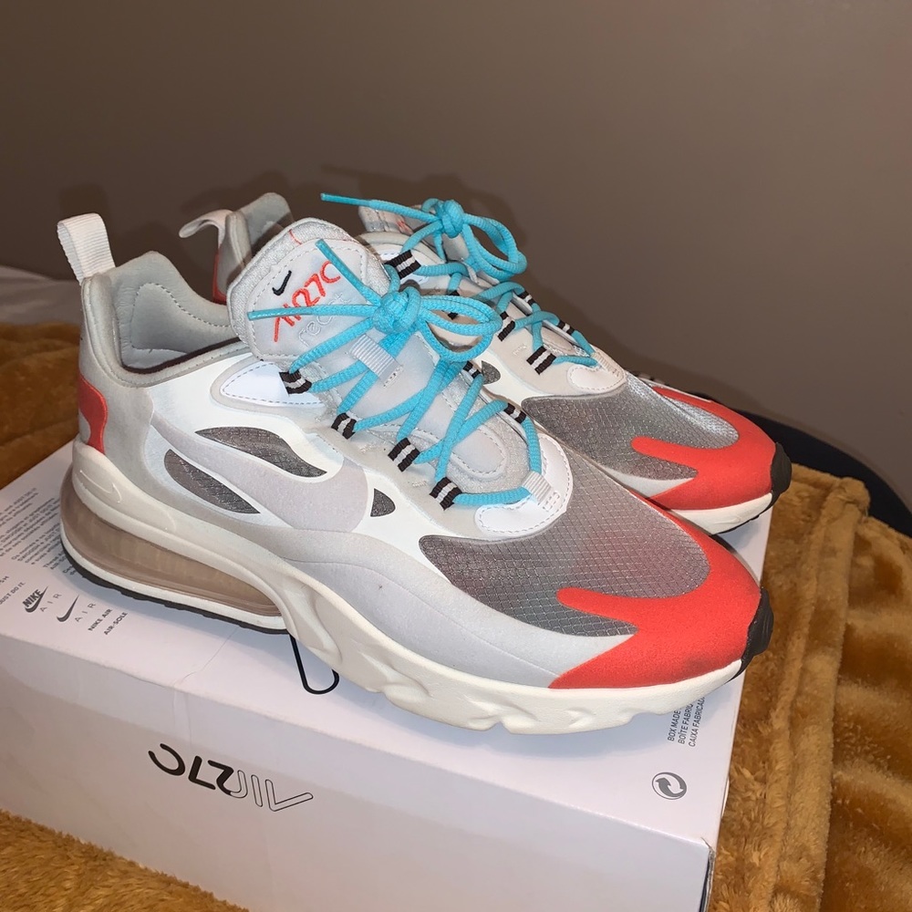 W Air Max 270 React